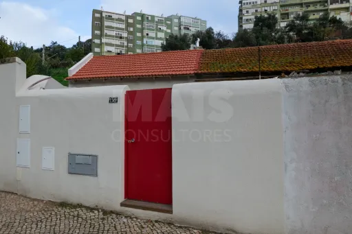 Moradia T1 + 1 no Beato