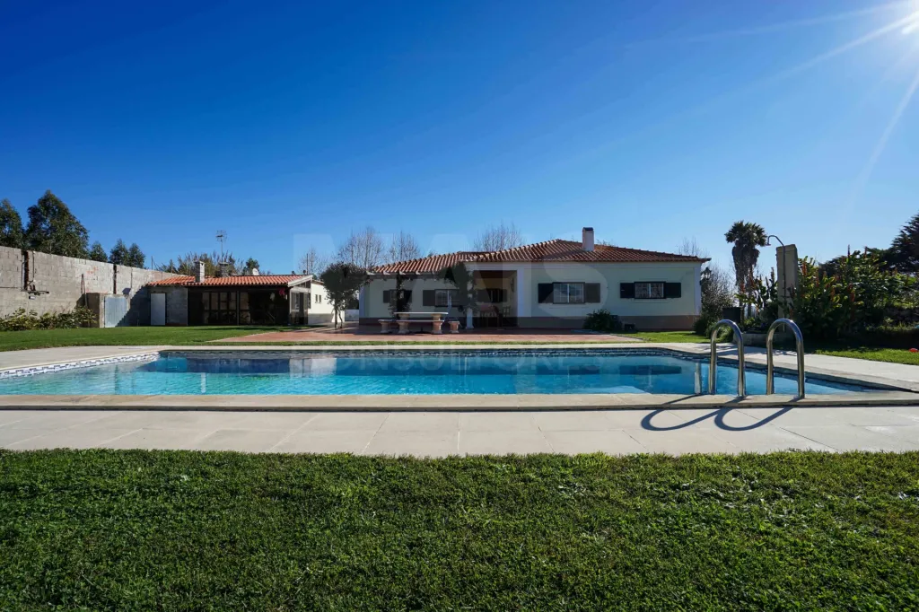Quinta com moradia térrea em Torres Vedras