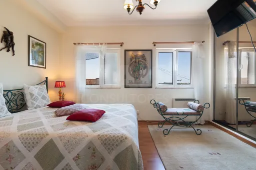 4+1 bedroom house in Bairro Alto da Ajuda