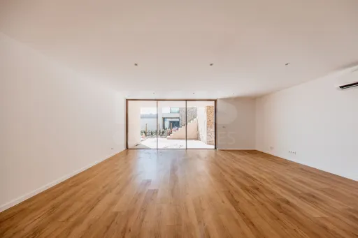 Moradia T5 com Piscina - Vista Golfe e Mar