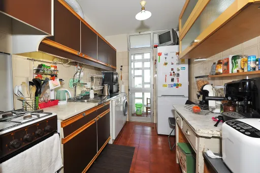 Apartamento T2 em Santo António dos Cavaleiros