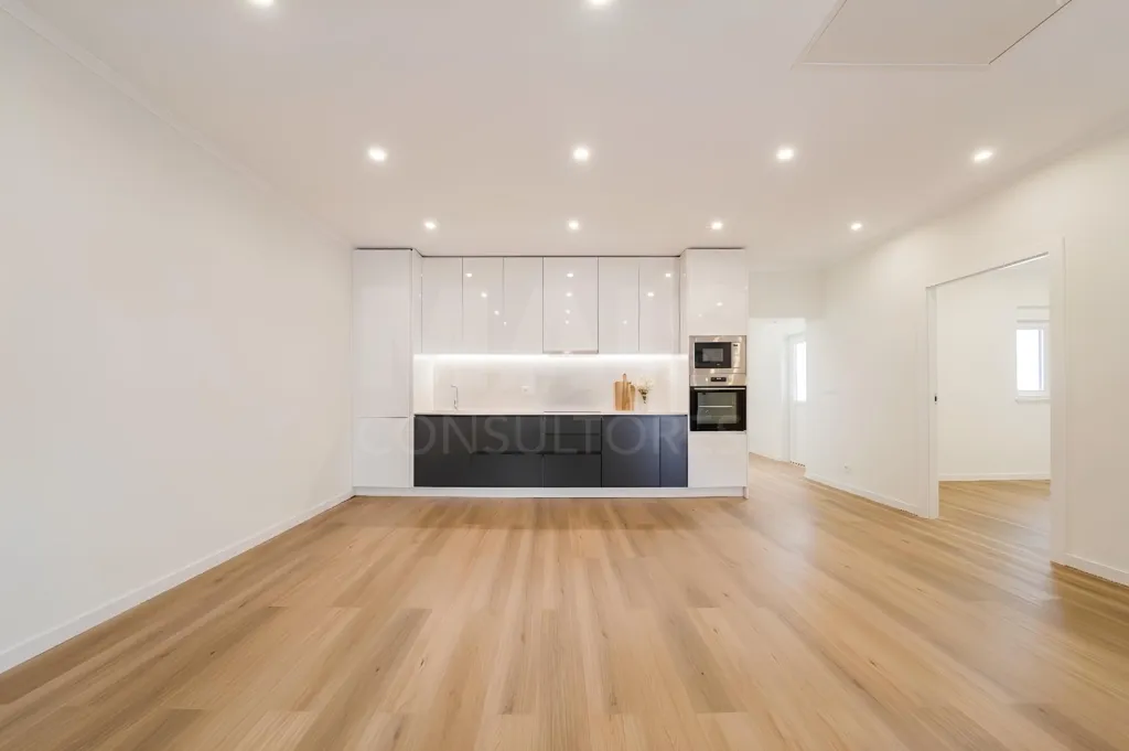 Moradia Geminada T3, Totalmente Remodelada