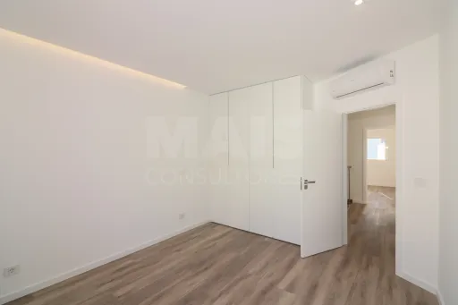 Moradia T4  Condomínio Fechado do Juncalinho