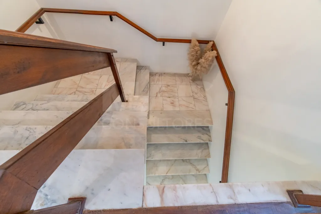 4-Bedroom House in Downtown Samora Correia