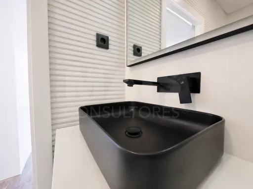 Fully Renovated 1-Bedroom Apartment, Brand New | Fully Equipped Kitchen | Air Conditioning | Agualva