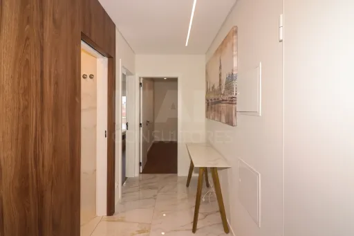 Apartamento T2 + Duplex -   2 lugares de estacionamento Casal Cambra