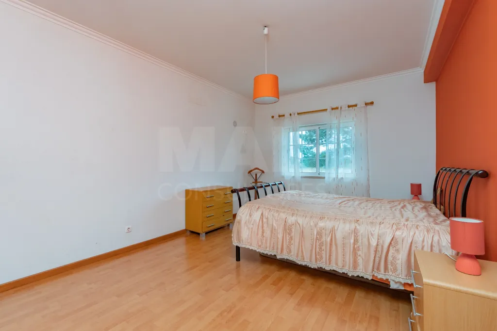 3 bedroom villa with pool and 7,320 m² plot - Privacy, sustainability and quality of life