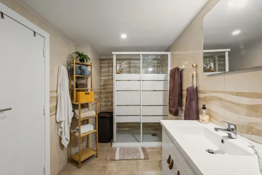 🏡 Encantadora Moradia Centenária T2 com Terraço