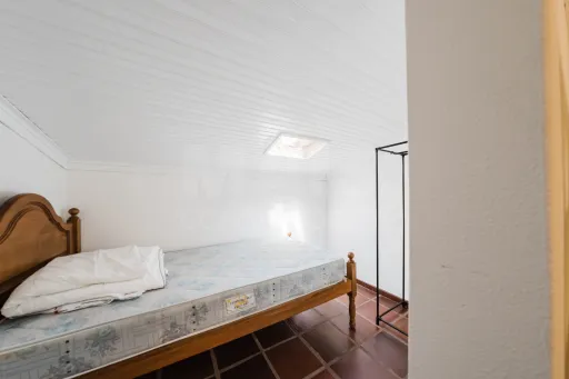 Imóvel com Vista Mar e Elevado Potencial Turístico a Minutos das Praias de Peniche