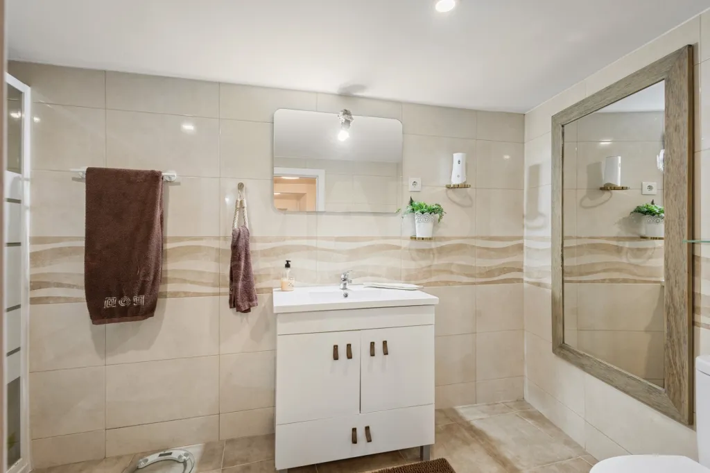 🏡 Encantadora Moradia Centenária T2 com Terraço