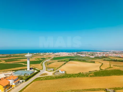 Moradia T3+2 Moderna com Vista Mar e Terraço Panorâmico