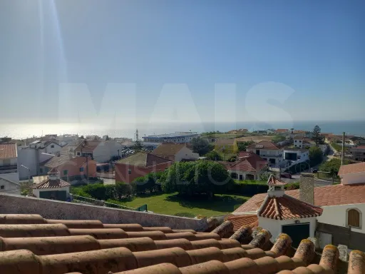 Moradia de 5 Assoalhadas em Ribamar C/ lote de 300m2 e Sótão amplo