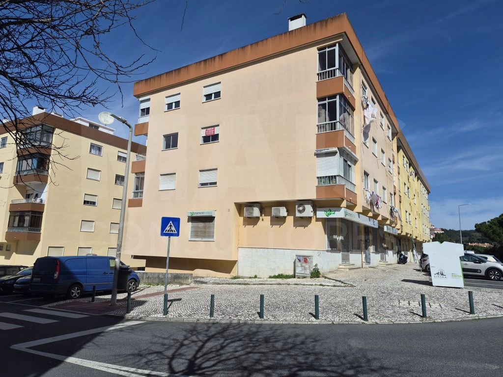 3-room apartment with balcony in Serra da Mina