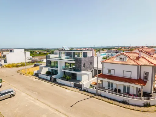 Modern 3-Bedroom + 2, House with Ocean Views and a Panoramic Terrace