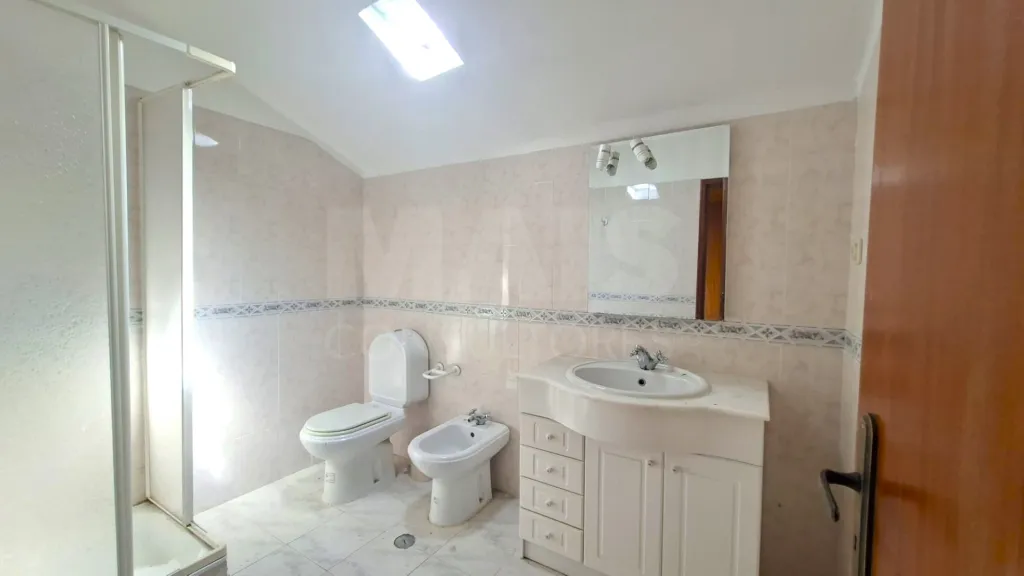 Moradia térrea T3 com Garagem e Logradouro em Malpartida - Almeida