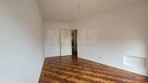Apartamento T2 na Galiza Estoril