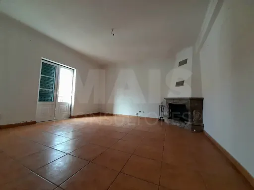 Moradia T3 Duplex com Terreno em Santiago do Cacém