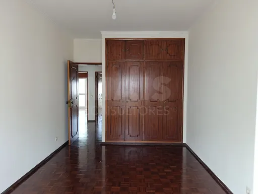 T3 renovado em São Domingos de Benfica