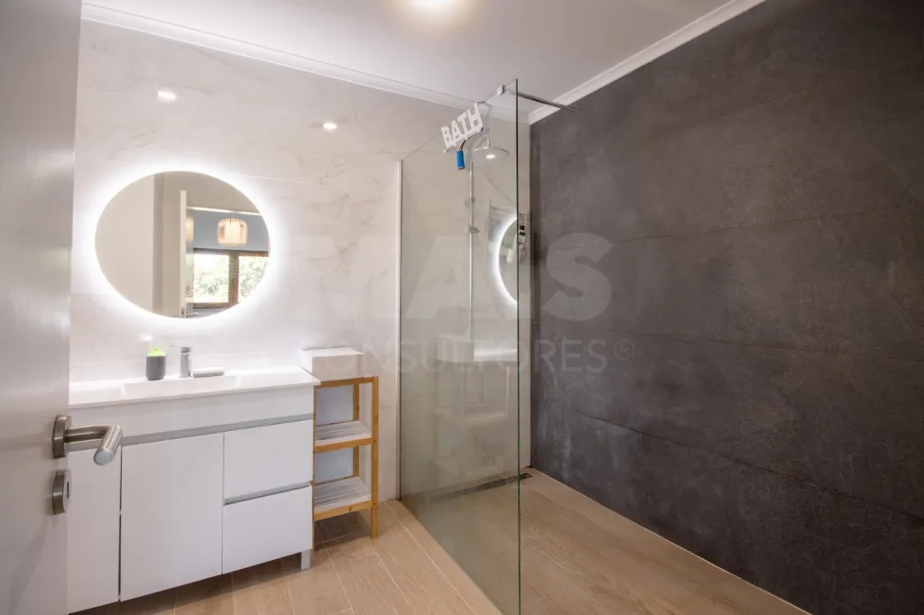 Moradia T3+2 com piscina e jardim a 8km de Caldas da Rainha