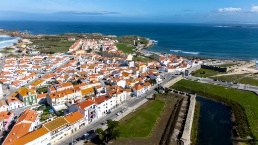 INVESTIMENTO: Prédio com projeto aprovado para 8 Apartamentos