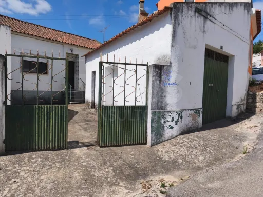 2 Bedroom House In Olhalvo (Alenquer)