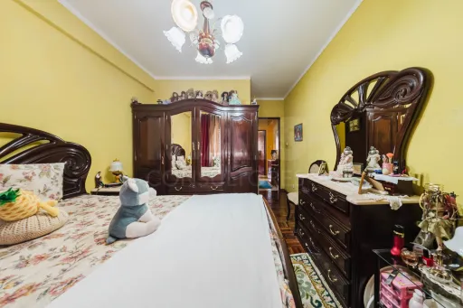Spacious 3-Bedroom Apartment in Downtown Lourinhã with a Balcony and Terraces