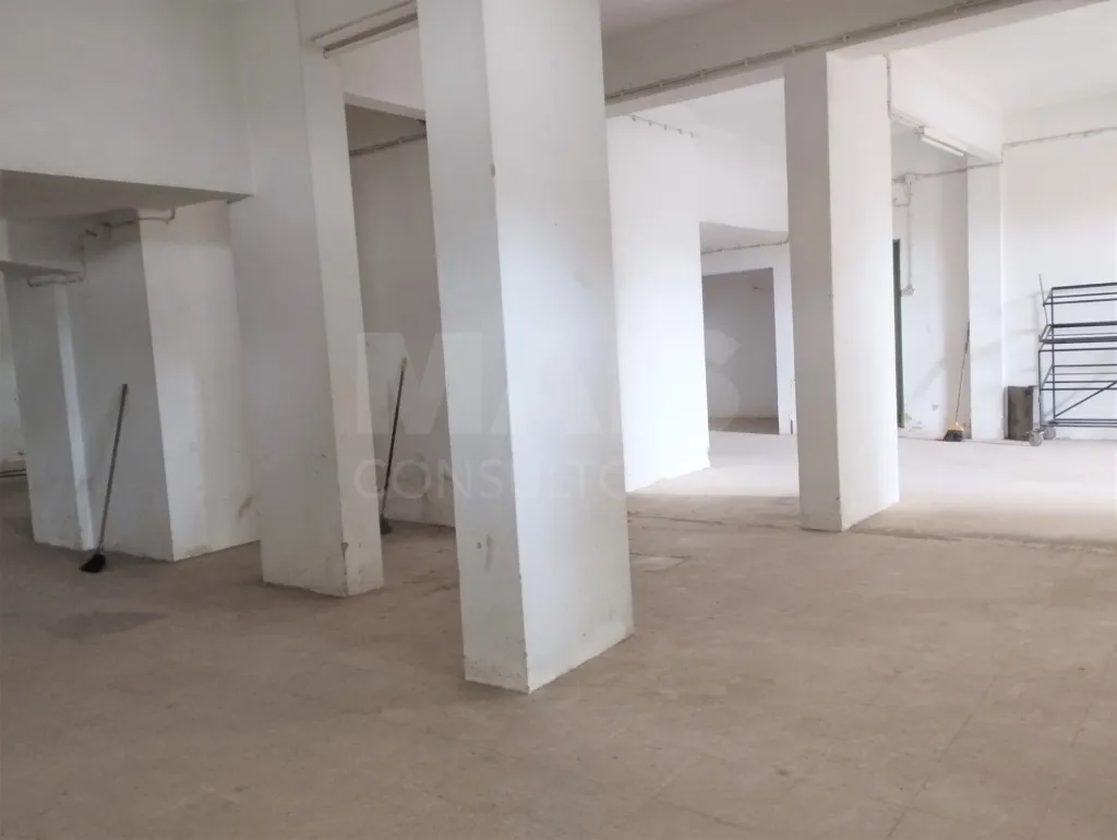 Loja em Queluz