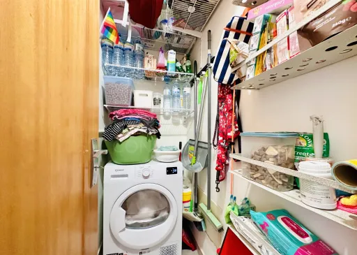 T4 Totalmente Renovado com 3 Varandas, Garagem Box e Arrecadação | São Domingos de Rana