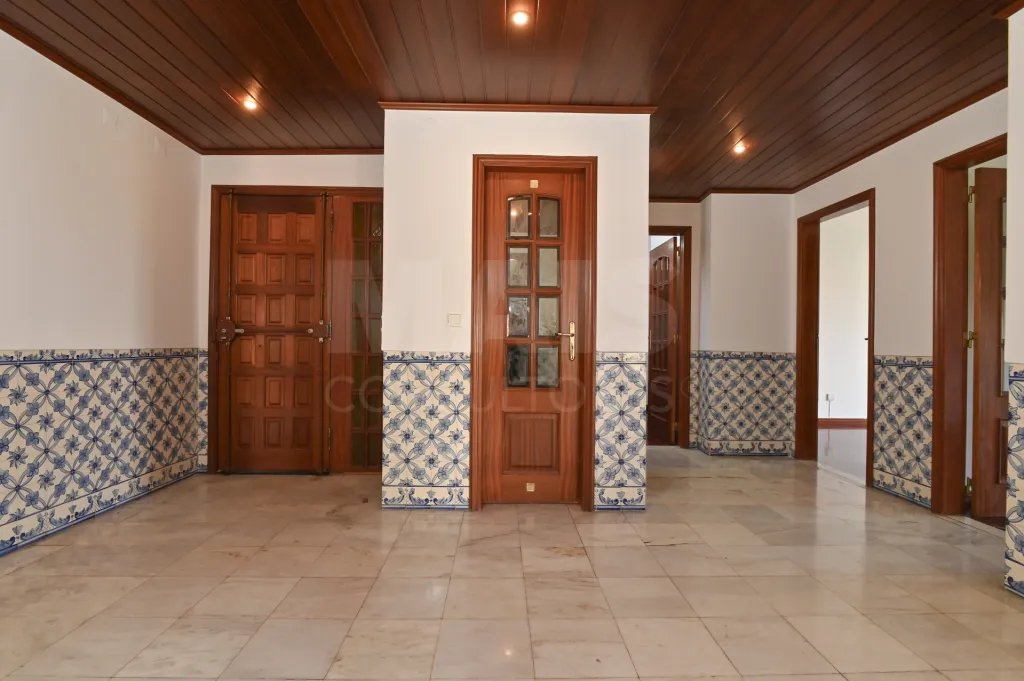 4 bedrooms in Edifício Solar do Marquês, Massamá
