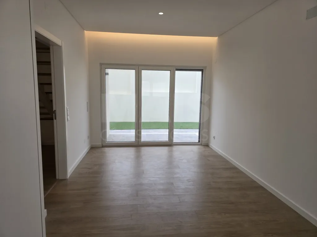 Moradia T3 São Domingos Rana