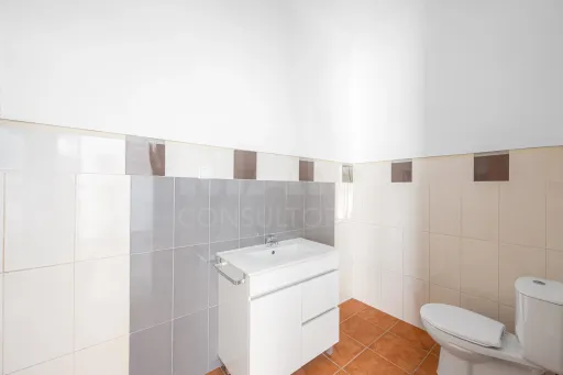 Moradia T6 Remodelada com Vista para a Serra de Montejunto