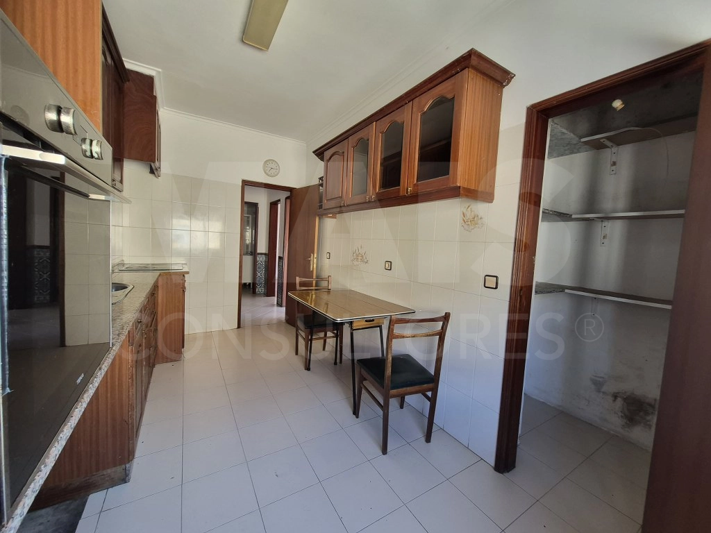 3-room apartment with balcony in Serra da Mina