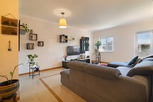Moradia T4 com Terraço em Agualva-Cacém