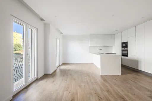 Apartamento T3 Novo com garagem -- Santa Bárbara