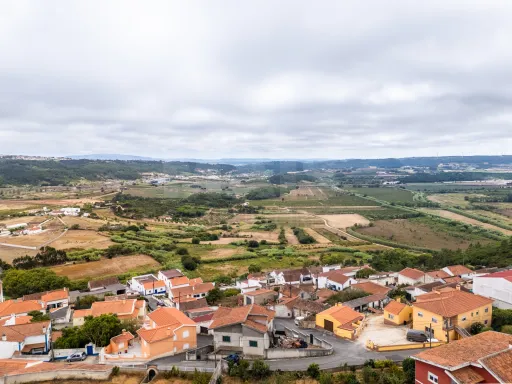Moinho histórico de 1876 com vistas panorâmicas de 360° sobre o Atlântico, a Lagoa de Óbidos e a paisagem verde do Oeste
