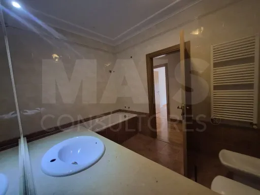 Exclusivo T2 em Condomínio Privado com Piscina