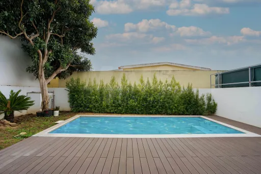 4 bedroom villa in Estoril