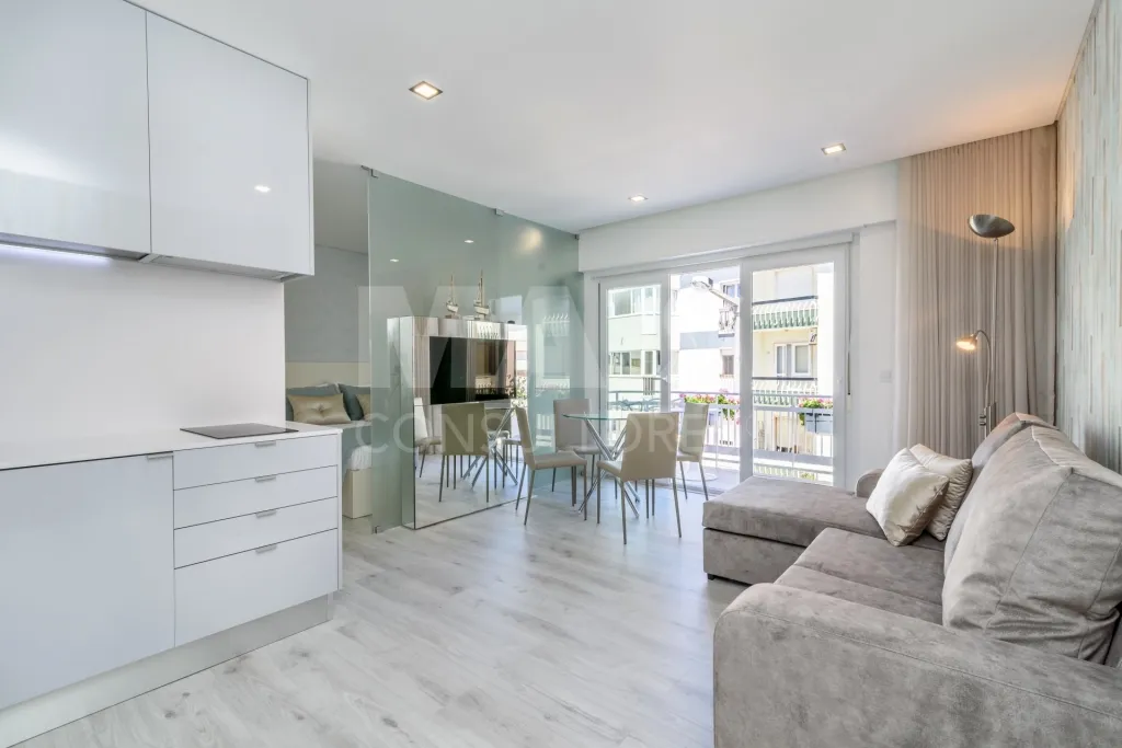 Apartamento T1| Mobilado e Equipado | Parede – Cascais