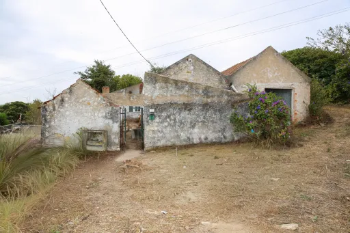 “A sua Quinta de Sonho a 5 min de Alenquer – Moradia, Terreno e Vista Única”