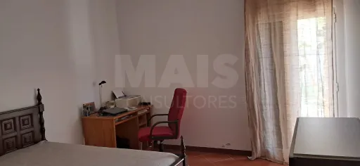 Moradia V2+1 isolada em Sítio das Lombas