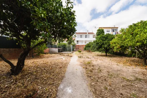 Moradia Isolada T7 no Bombarral | Espaço, Tranquilidade e Proximidade do Centro 🏡