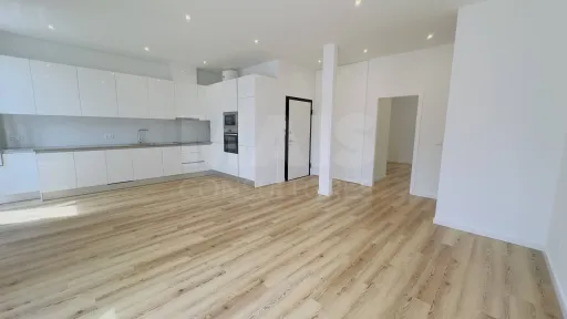 Apartamento T3 Totalmente Remodelado | Centro da Lourinhã | Modernidade, Conforto e Elegância