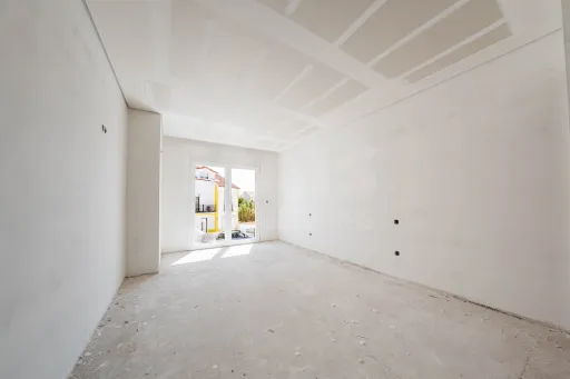 Moradia T4 com Garagem e Terraço
