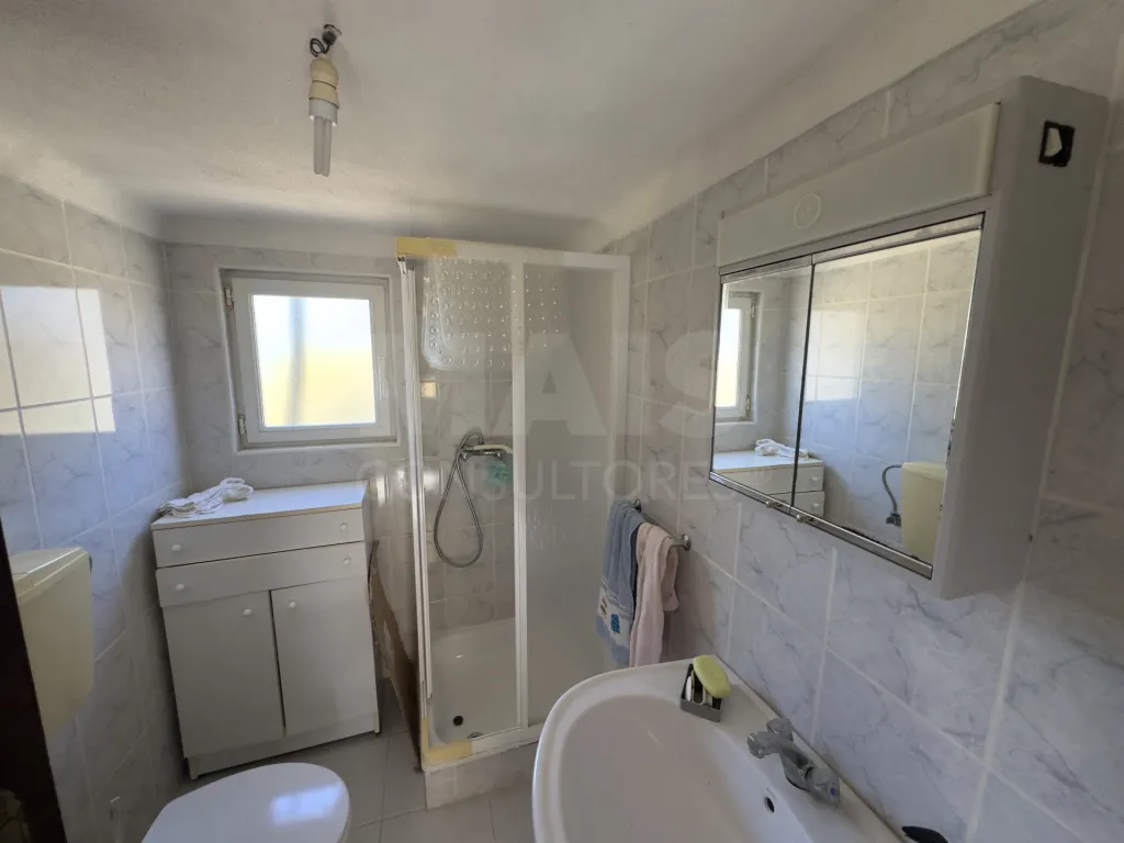 Moradia T2+3 com Terreno de quase 3000m2 Urbano