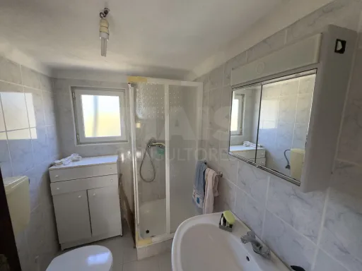 Moradia T2+3 com Terreno de quase 3000m2 Urbano
