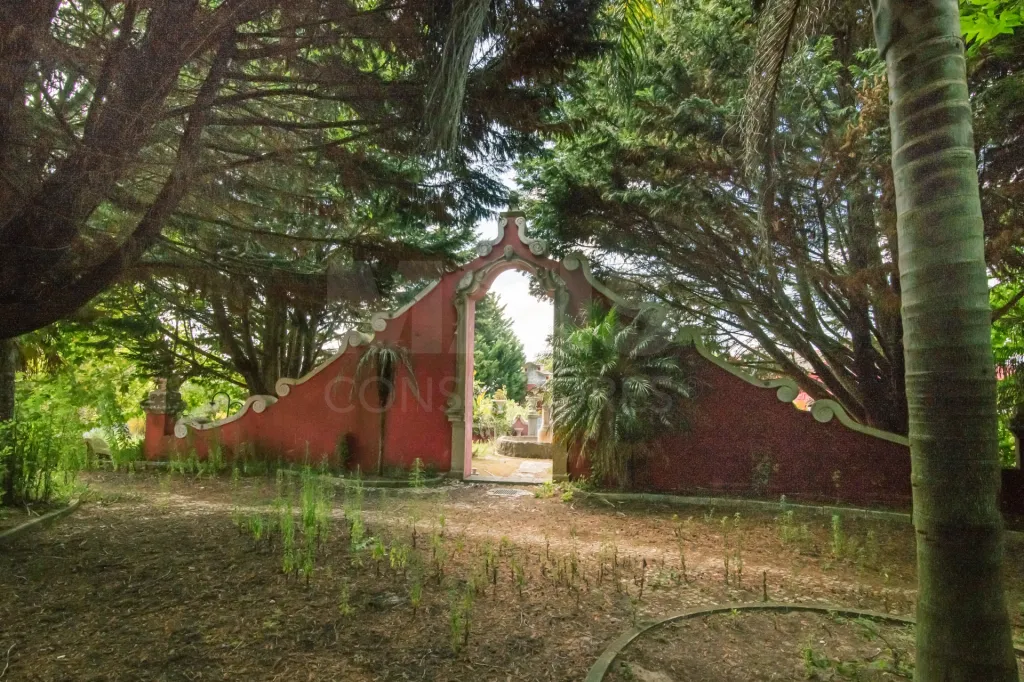 Terreno Urbano junto ao Parque Natural  em Sintra