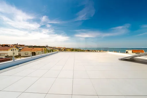 ROOFTOP PRIVATIVO com vista sobre o Atlântico | Moradia T3 com Piscina | COSTA DE PRATA
