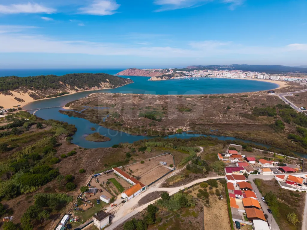 Moradia T3 (3 Suítes) com piscina - Salir do Porto