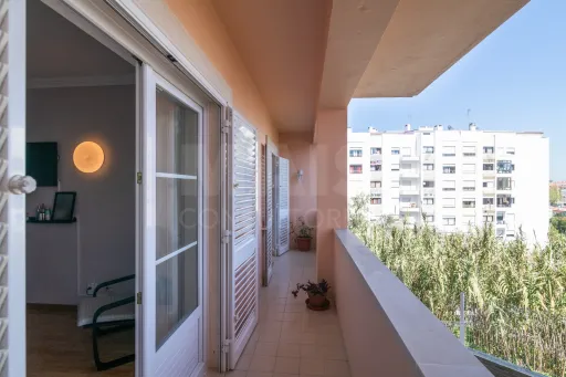 Andar de Moradia T4 com Terraço em Agualva-Cacém