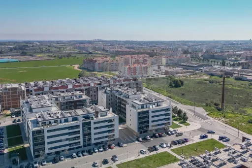 O seu novo capítulo no Montijo, onde a amplitude se encontra com o design